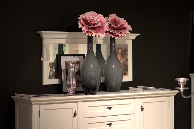 Shabby Chic Kommode streichen